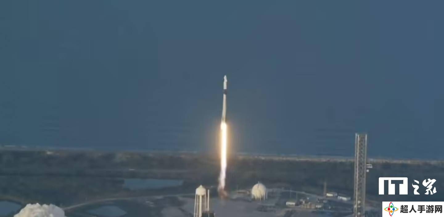 SpaceX飞船成功对接国际空间站，助两名NASA宇航员踏上归途