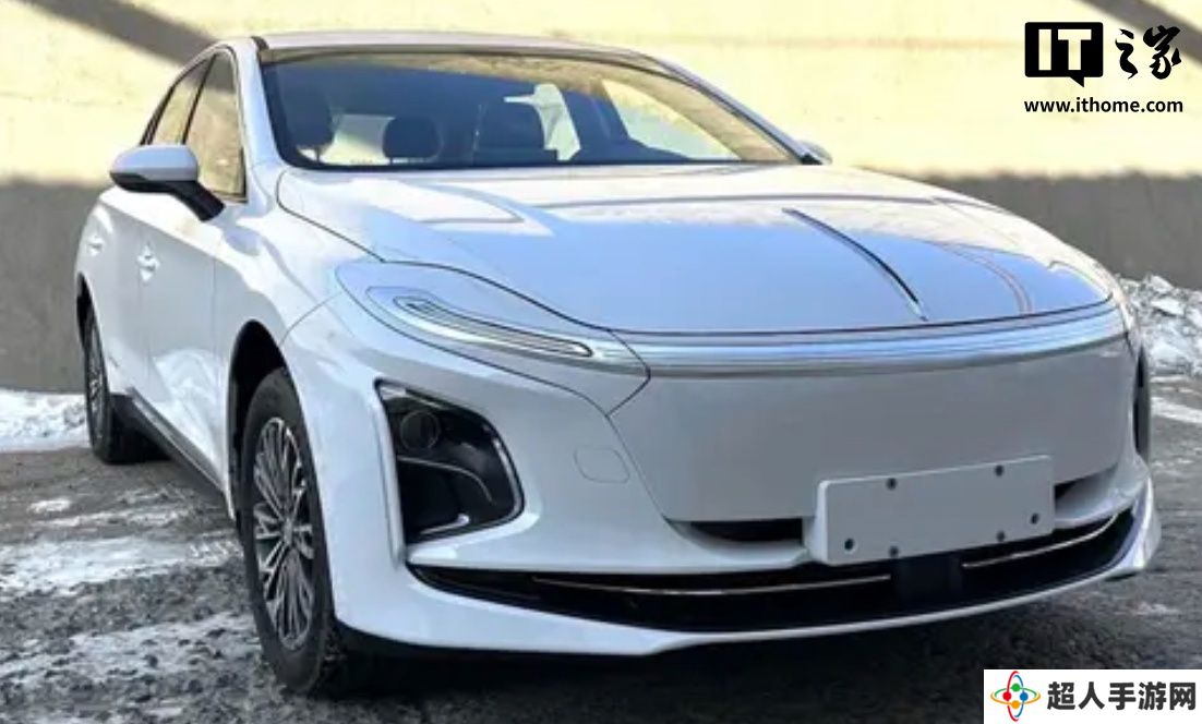 2025 款红旗 E-QM5 PLUS 轿车现身工信部：前脸调整、电机功率提至 110 千瓦