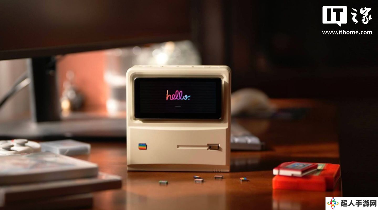 AYANEO Retro Mini PC AM01S 迷你主机规格公布：可选 AI 9 HX 370、搭 4 英寸可调角度触控翻转屏